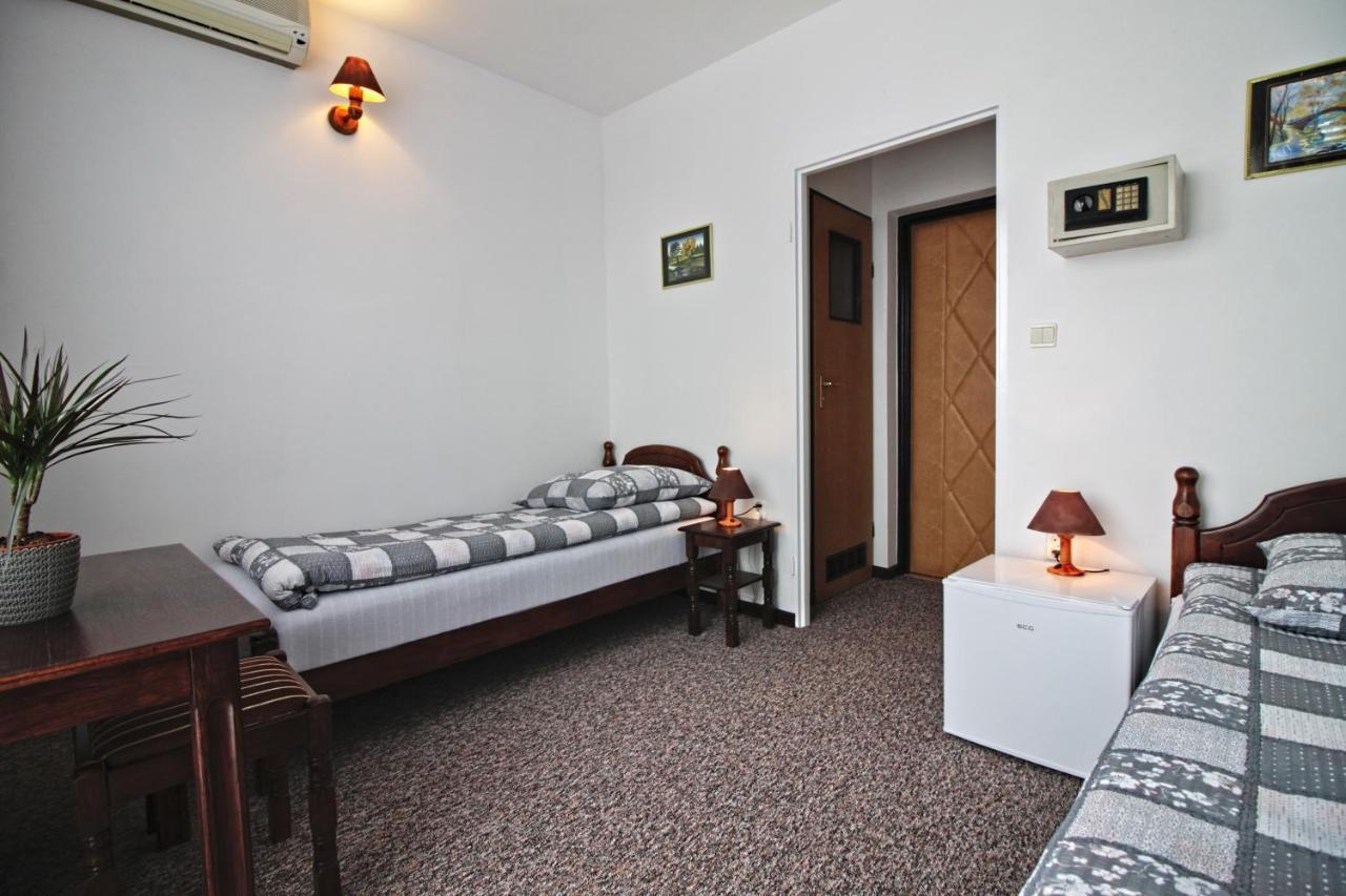 Motel Na Zbojeckiej Skawa エクステリア 写真