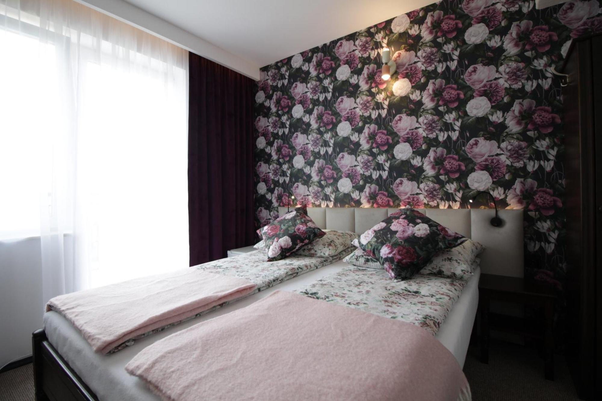Motel Na Zbojeckiej Skawa エクステリア 写真