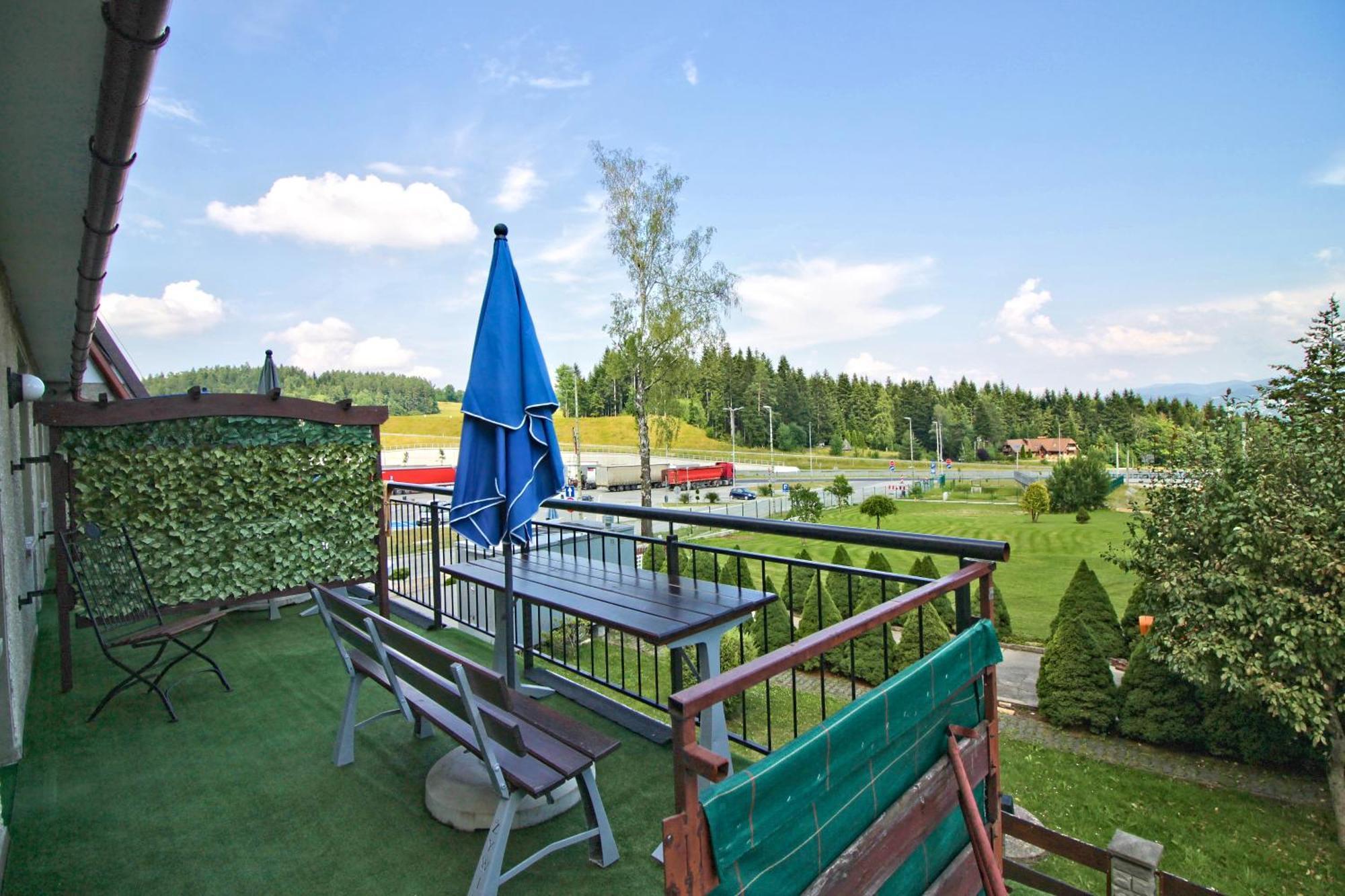 Motel Na Zbojeckiej Skawa エクステリア 写真
